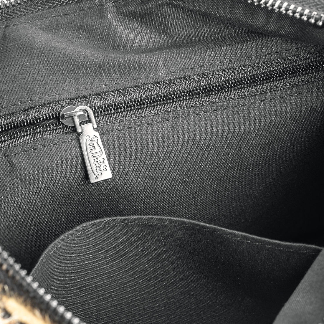 Love Shoulder Bag - Classic Leopard — image 6