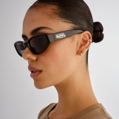 VON DUTCH x AIRE BLACKOUT SUNGLASSES - BLACK