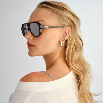 VON DUTCH x AIRE SHAMELESS SUNGLASSES - BLACK