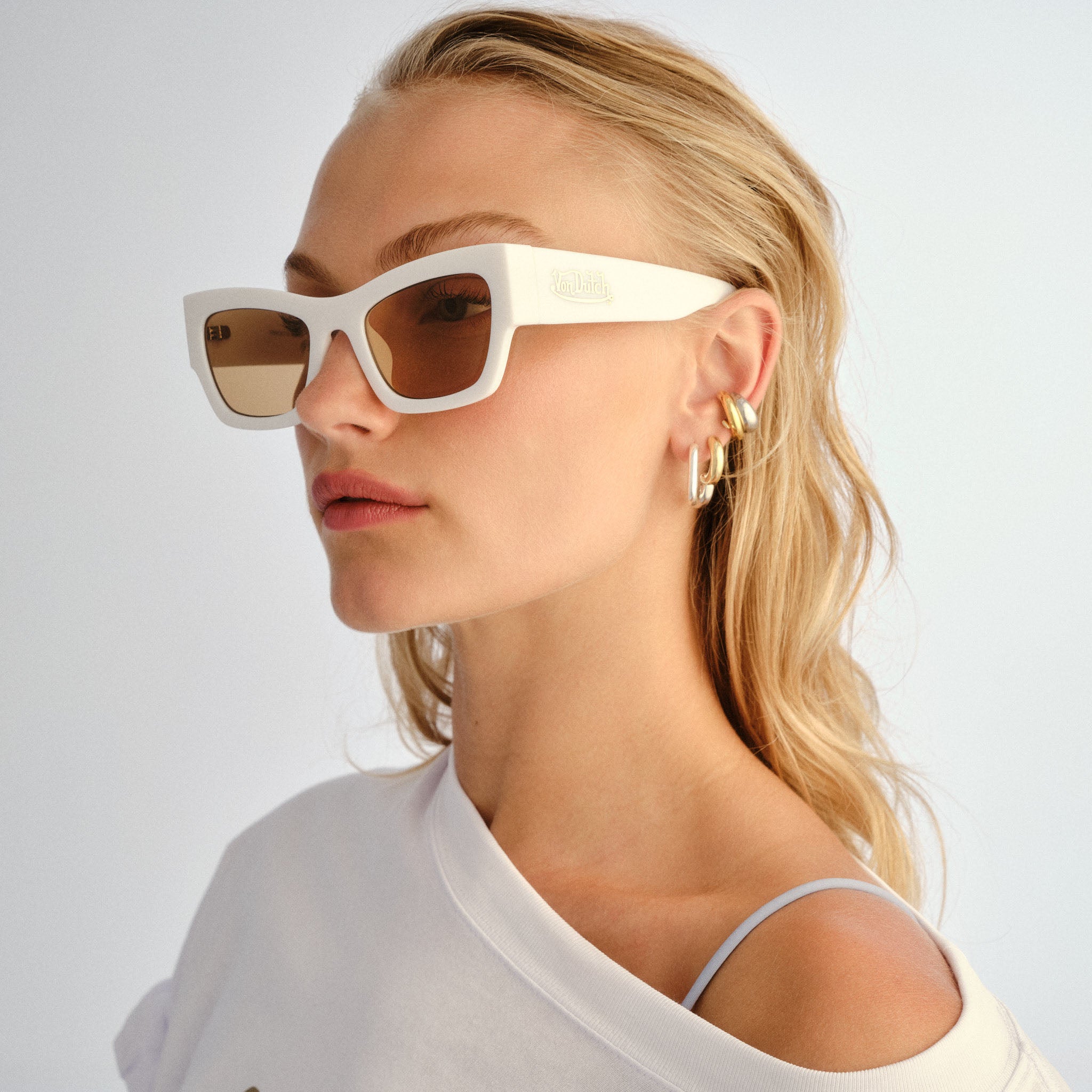 VON DUTCH x AIRE VENDETTA SUNGLASSES - SOLID WHITE | Von Dutch