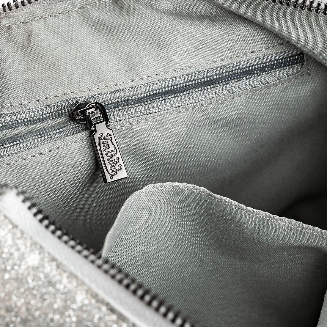 Love Shoulder Bag - Silver — image 4