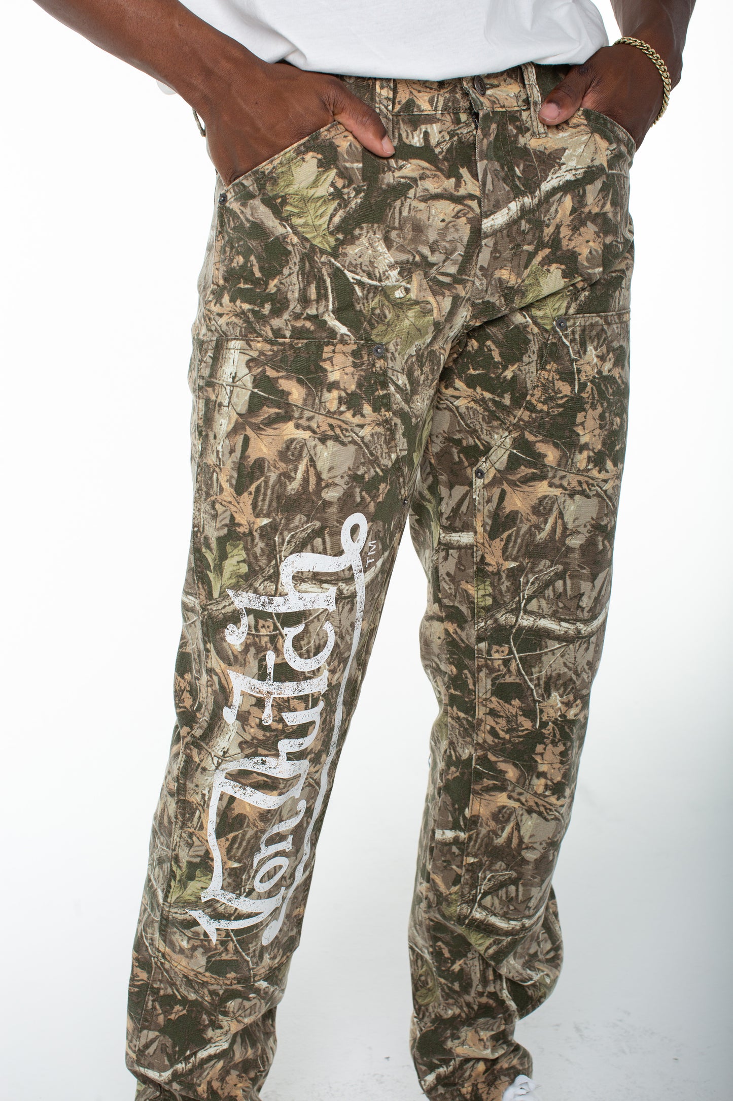 Von Dutch Men's One Side Carpenter Pant - Camo