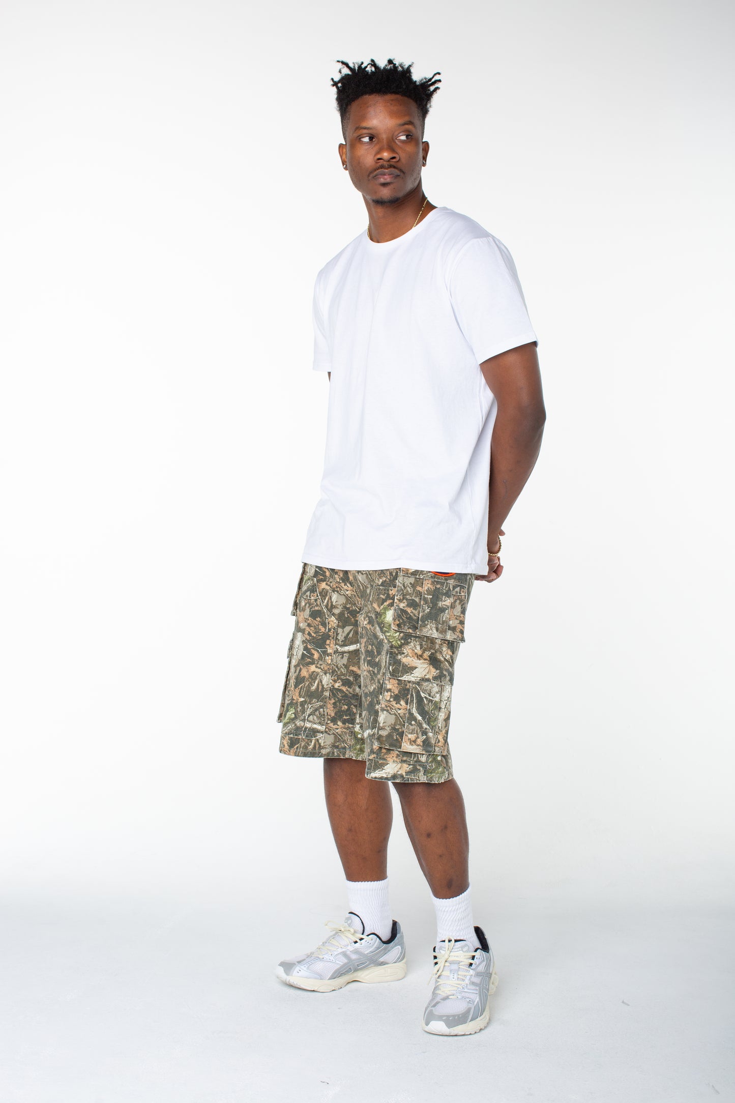MENS CANVAS CARGO SHORT - IN THE WOODS