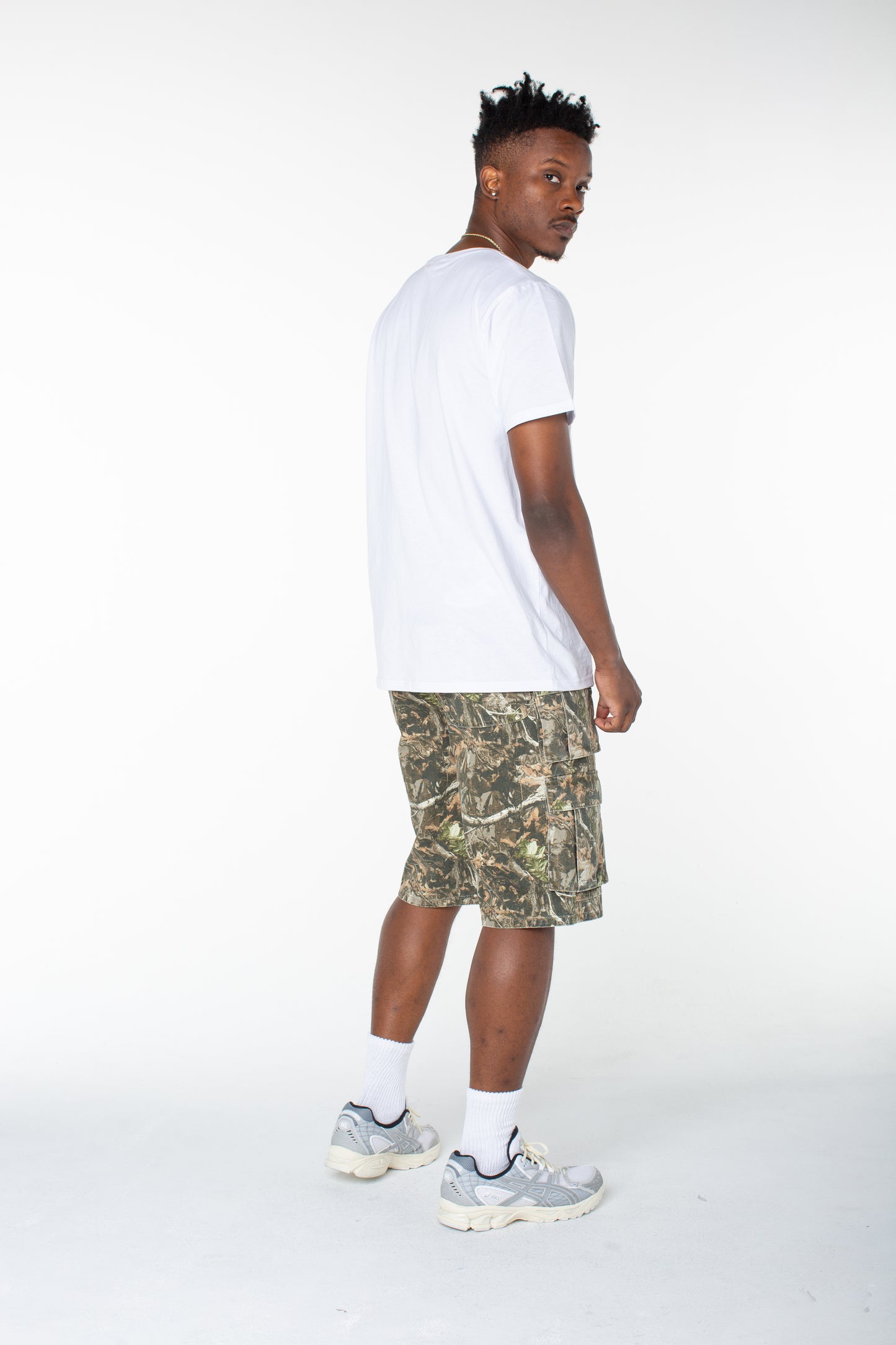 MENS CANVAS CARGO SHORT - IN THE WOODS